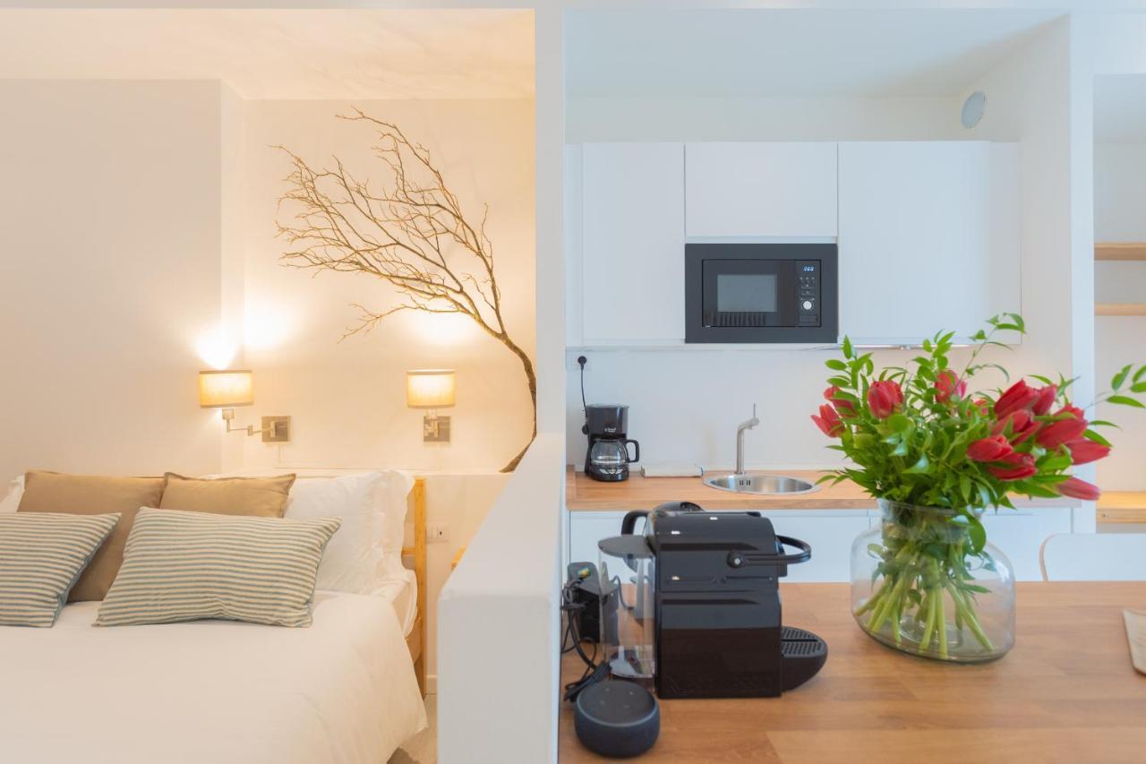 Enchanted Como Lake - Tremezzo Apartments By Rent All Como Bagian luar foto