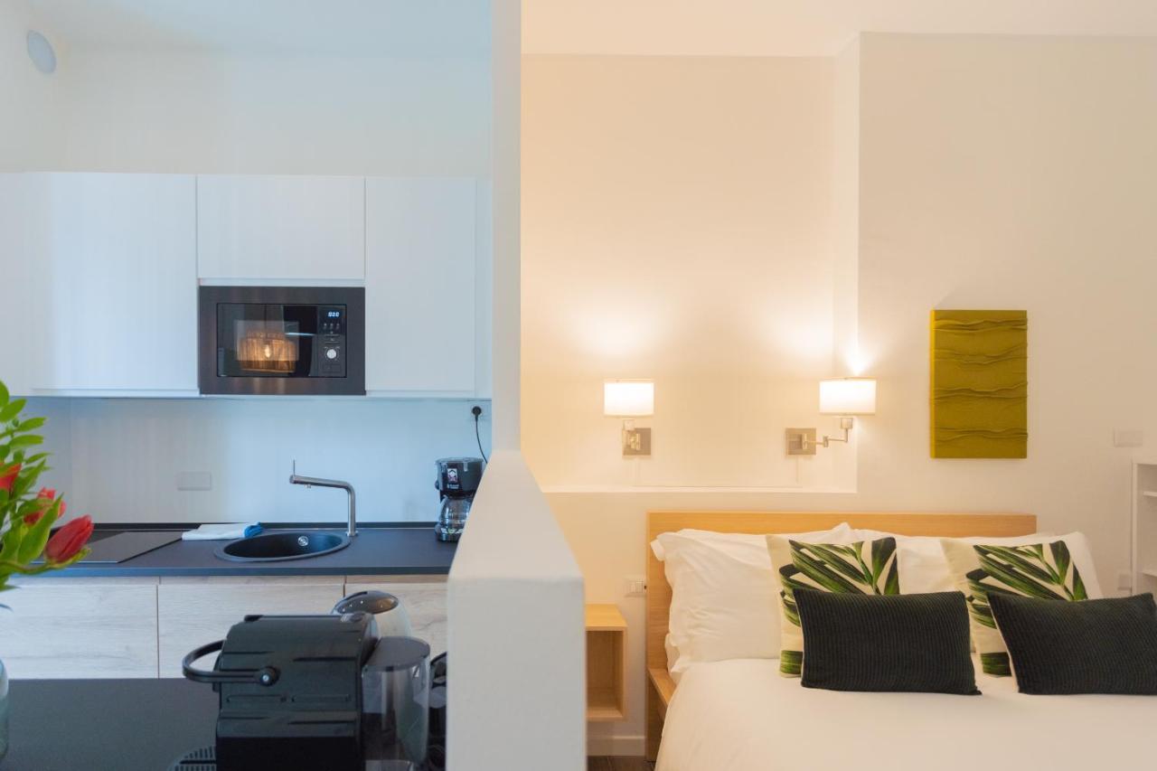 Enchanted Como Lake - Tremezzo Apartments By Rent All Como Bagian luar foto