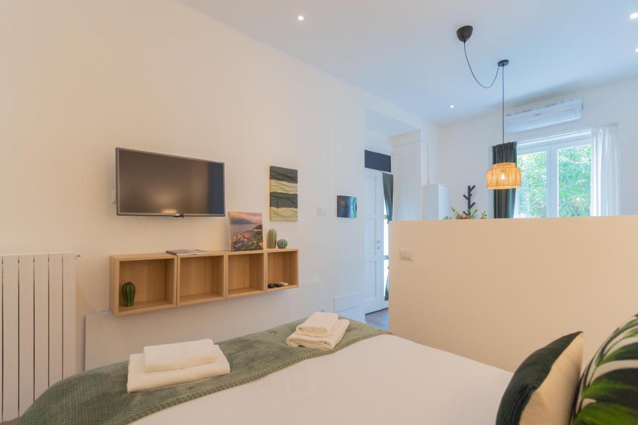 Enchanted Como Lake - Tremezzo Apartments By Rent All Como Bagian luar foto