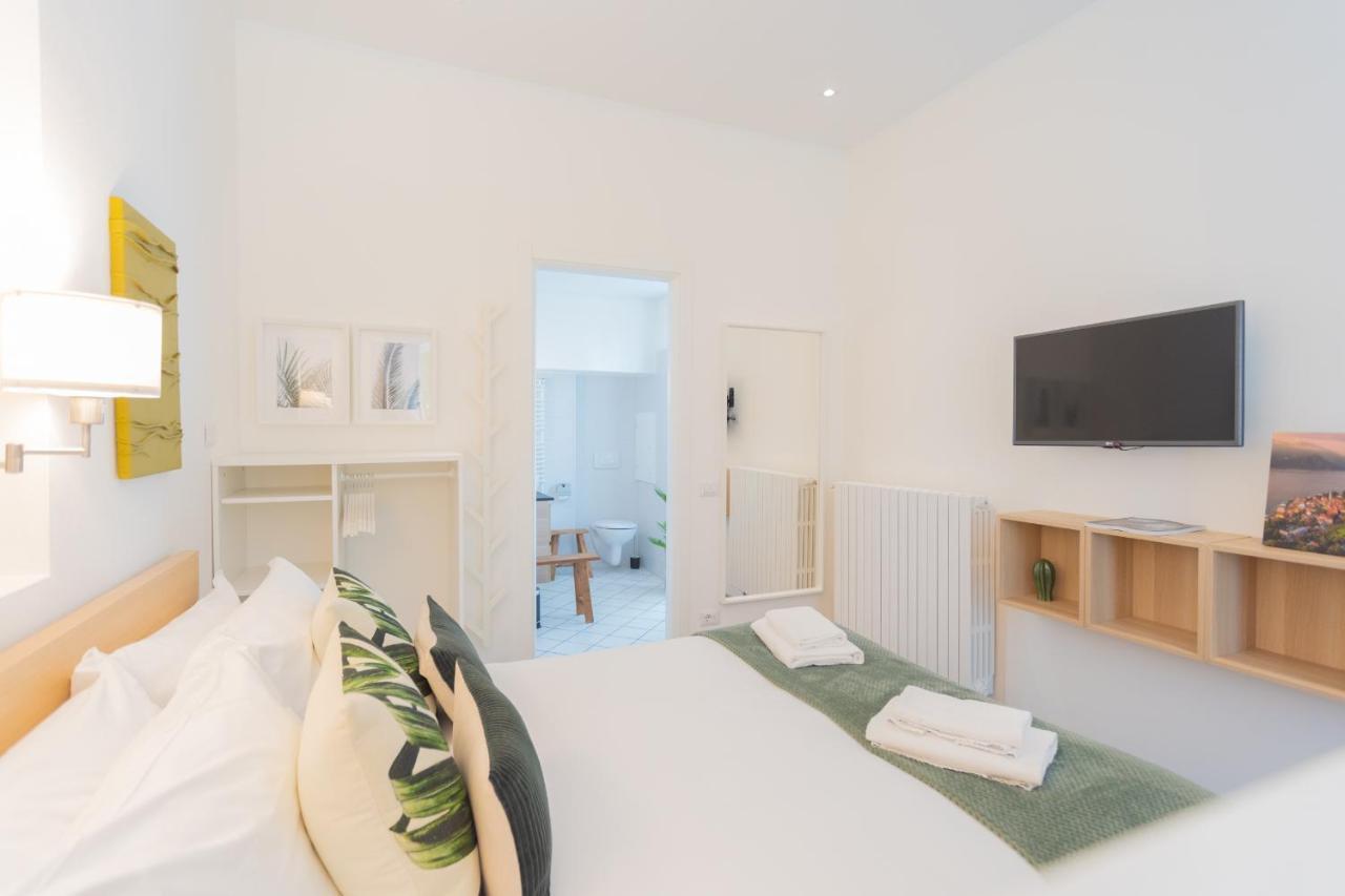 Enchanted Como Lake - Tremezzo Apartments By Rent All Como Bagian luar foto